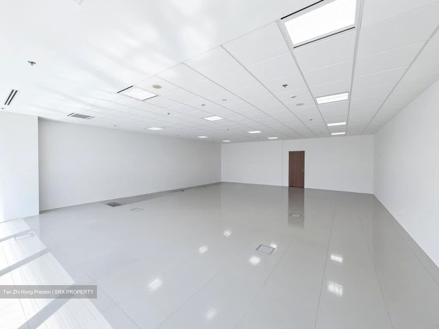 Ocean Financial Centre (D1), Office #601928561